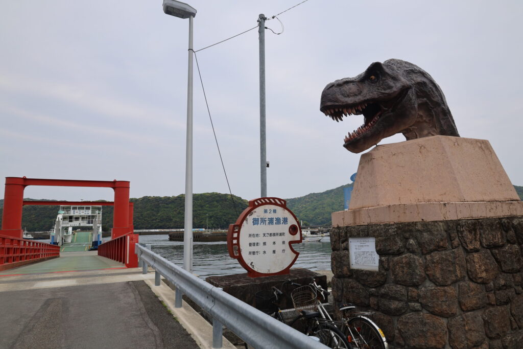 ティラノサウルスの模型の画像