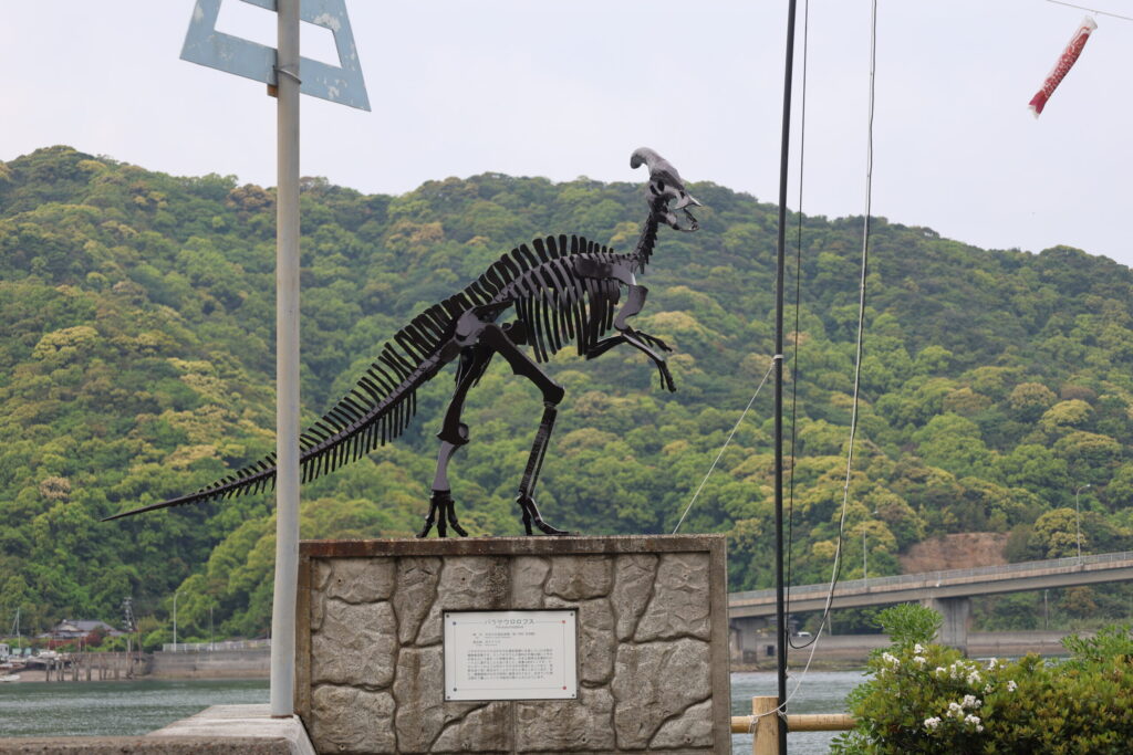 パラサウロロフスのオブジェ